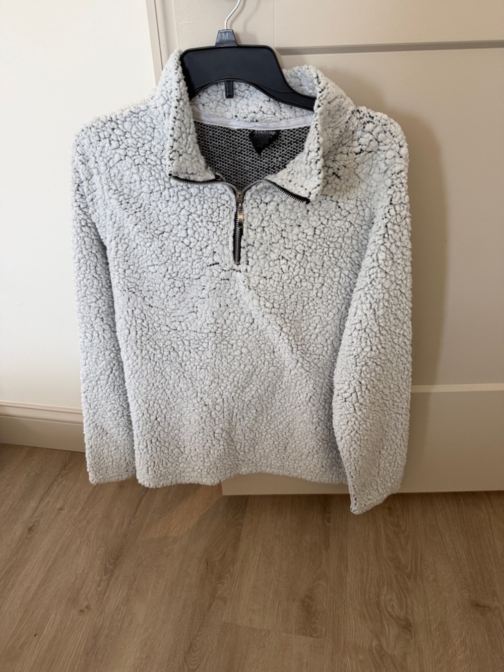 Women’s Light Gray Sherpa Quarter-Zip Pullover Sweater